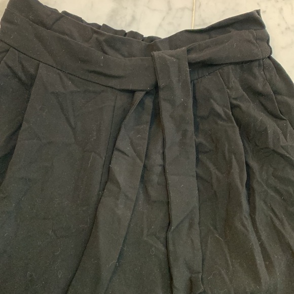 Zara Trafaluc paper bag pants. - Picture 2 of 6